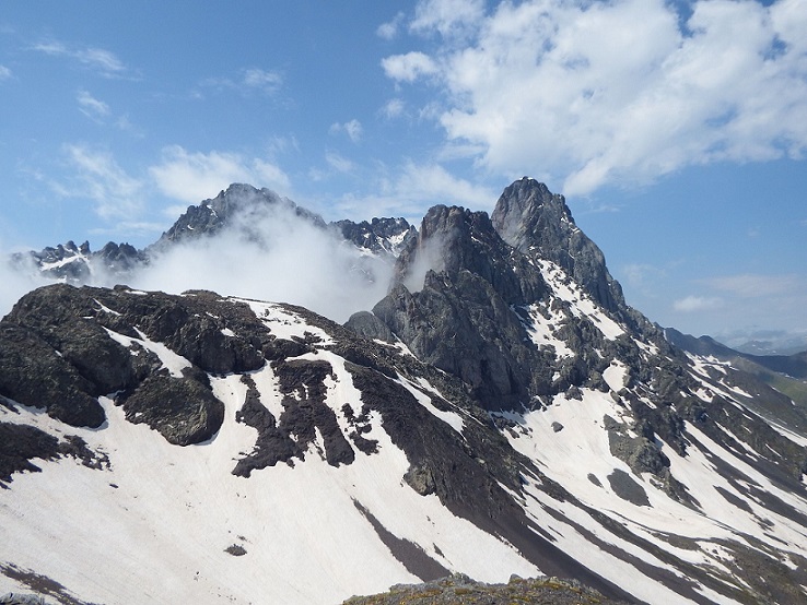 Chaukhi Pass Trek